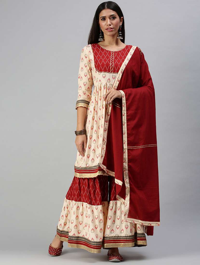 Women Printed Kurta Sharara Set With Dupatta