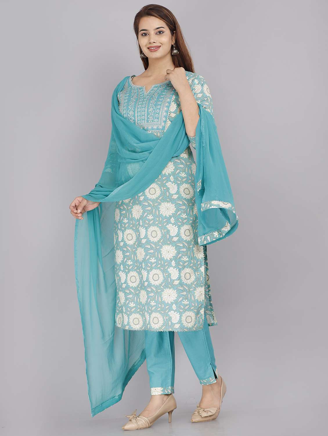 Buy online Floral Printed Kurta Pant Set With Dupatta from ethnic wear