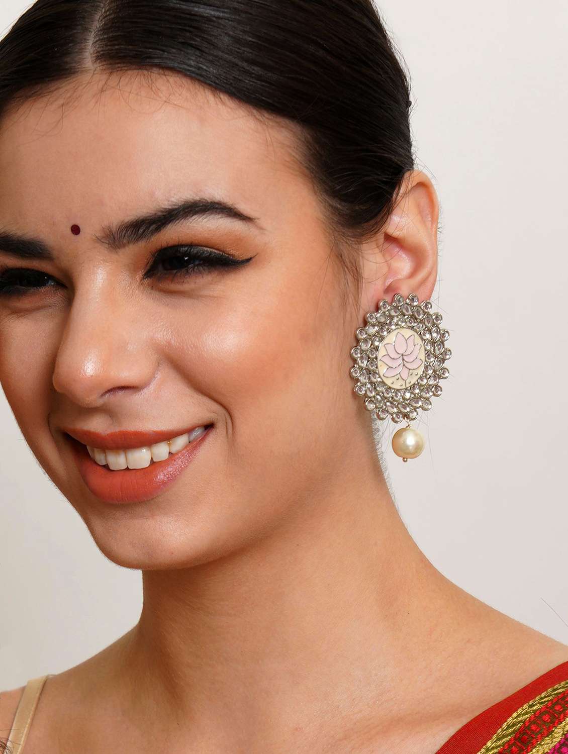 Women Pink Classic Studs Earrings