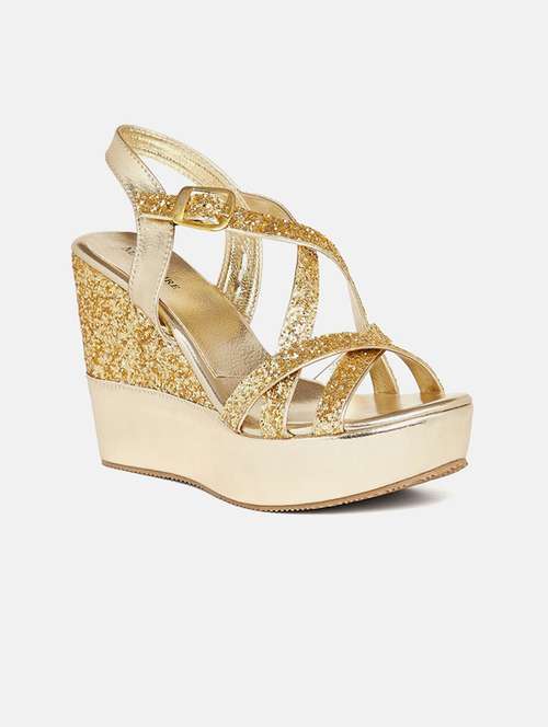 Marc Loire Women's Cream Buckle Sandal