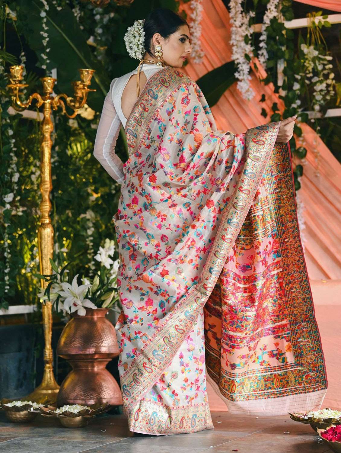 Women's Banarasi Saree With Blouse