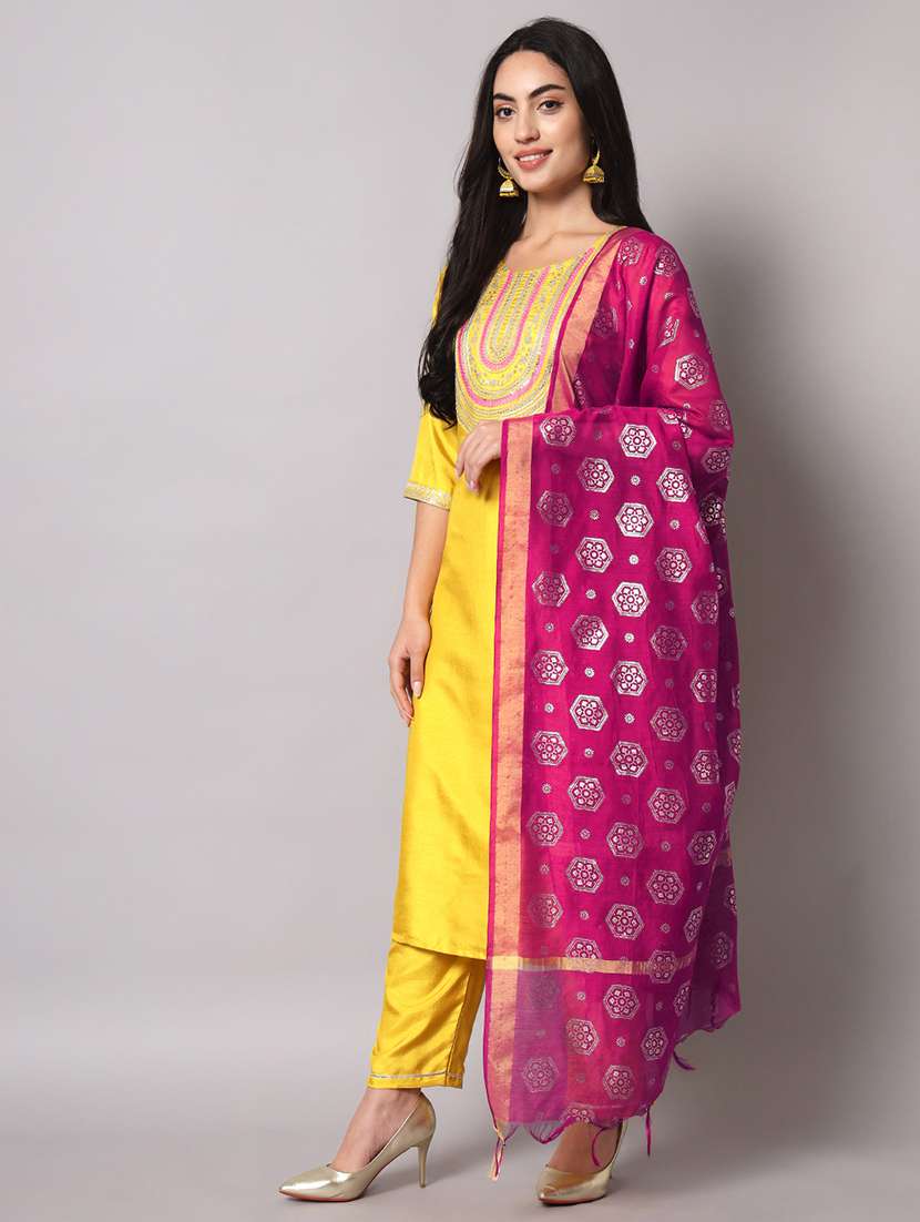 Women Three Quarter Sleeve Kurta Pant With Dupatta Set