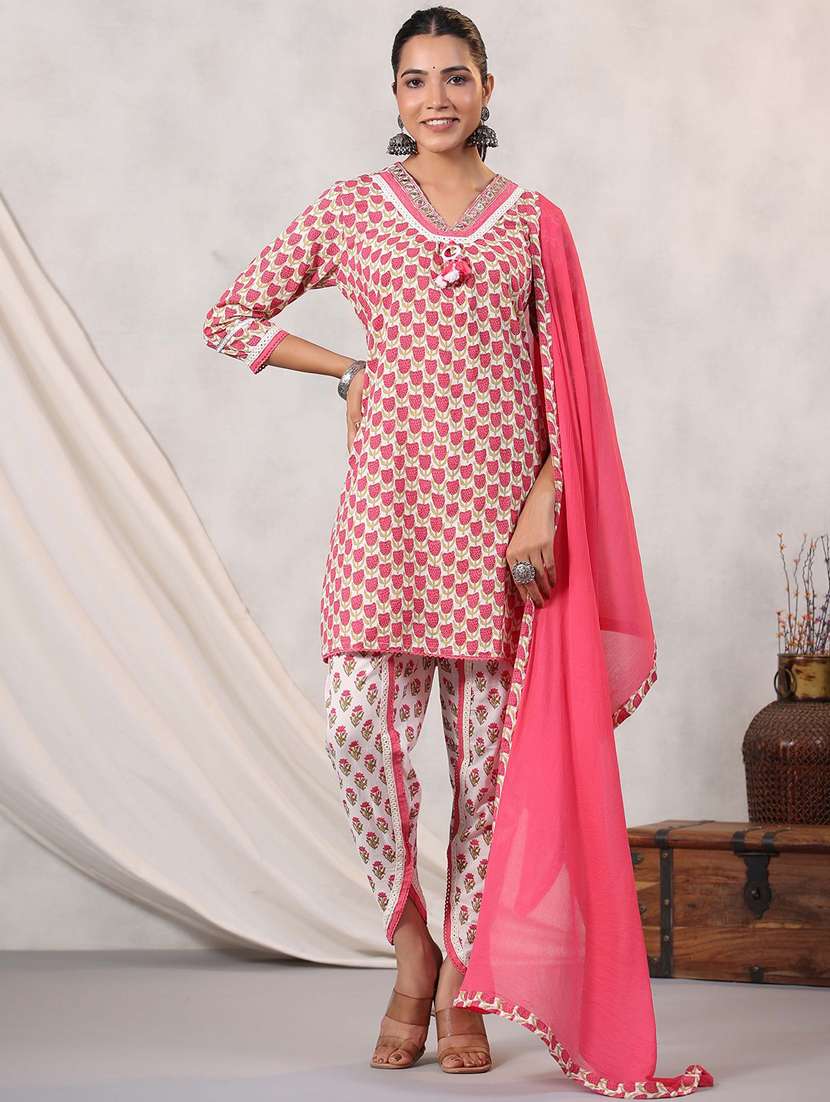 Women Pink Dhoti Kurta Set With Dupatta