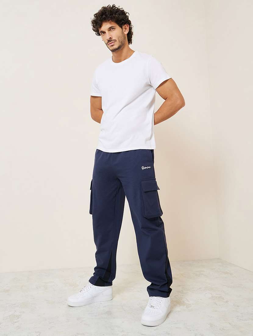 Buy online Men Solid Cargo Track Pant from Sports Wear for Men by Styli