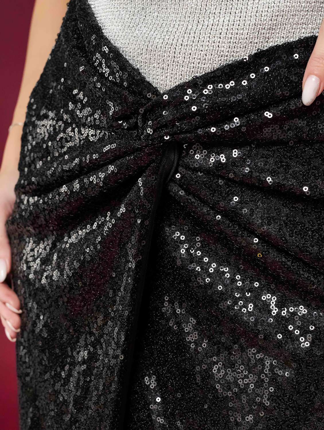Women Sequined Asymmetric Twisted Waist Skirt