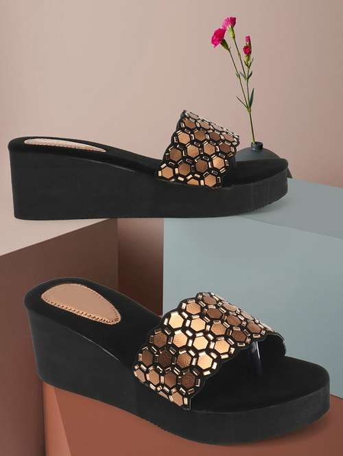 Latest Stylish Tendy Slipper For Womens And Girls