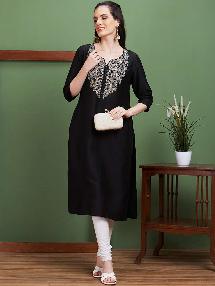 Women Black Notch Neck Straight Kurta