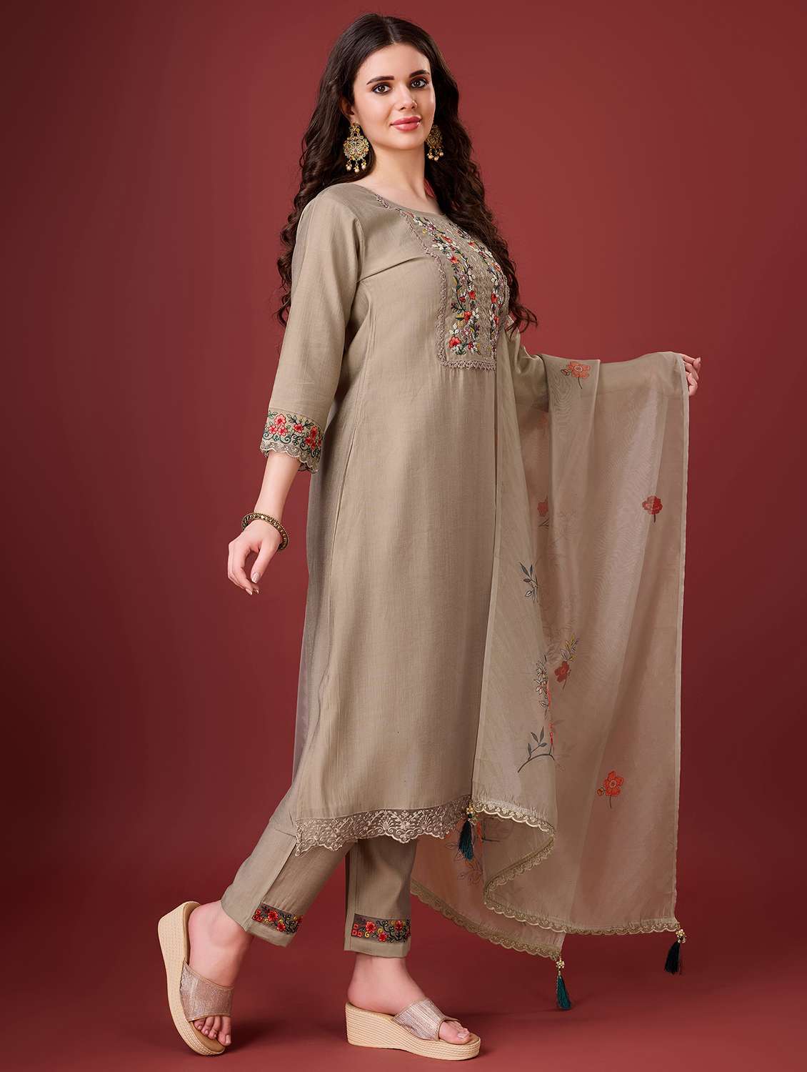 Women Embroidered Kurta Pant Set With Dupatta