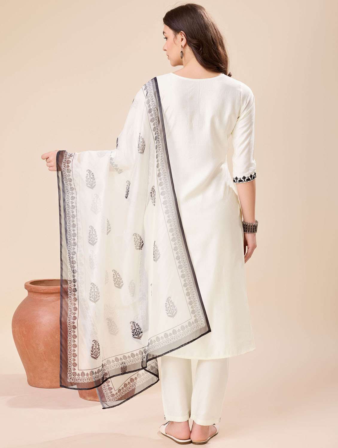 Women Three Quarter Sleeve Kurta Pant With Dupatta Set