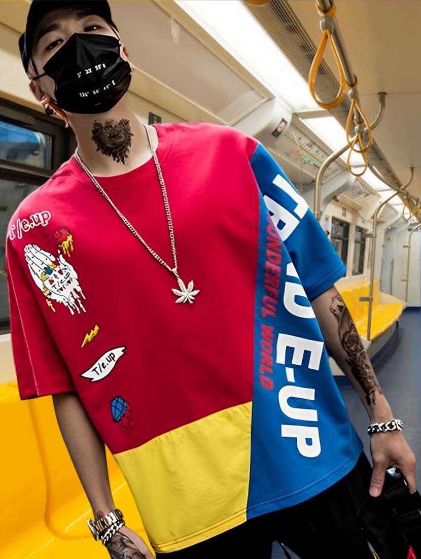 Men Color Blocked Round Neck Oversized T Shirt