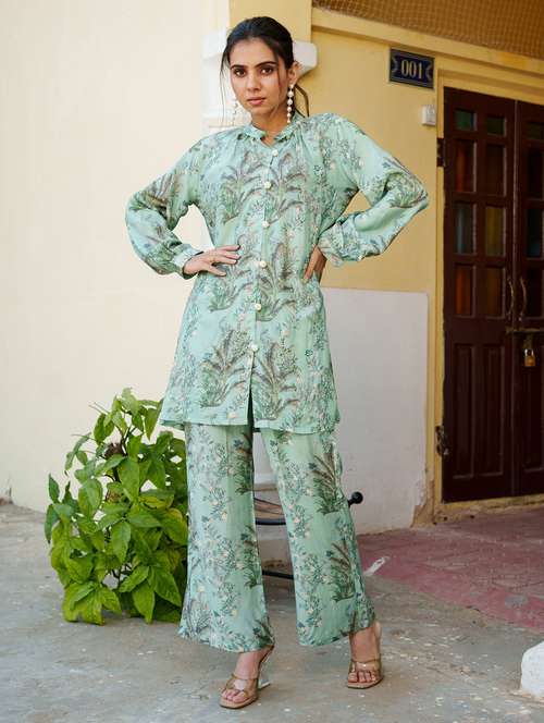 sea green