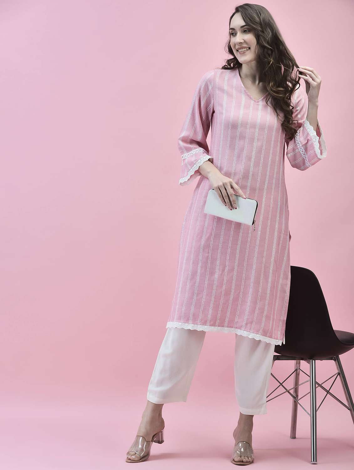 Women Three Quarter Sleeve Straight Kurta