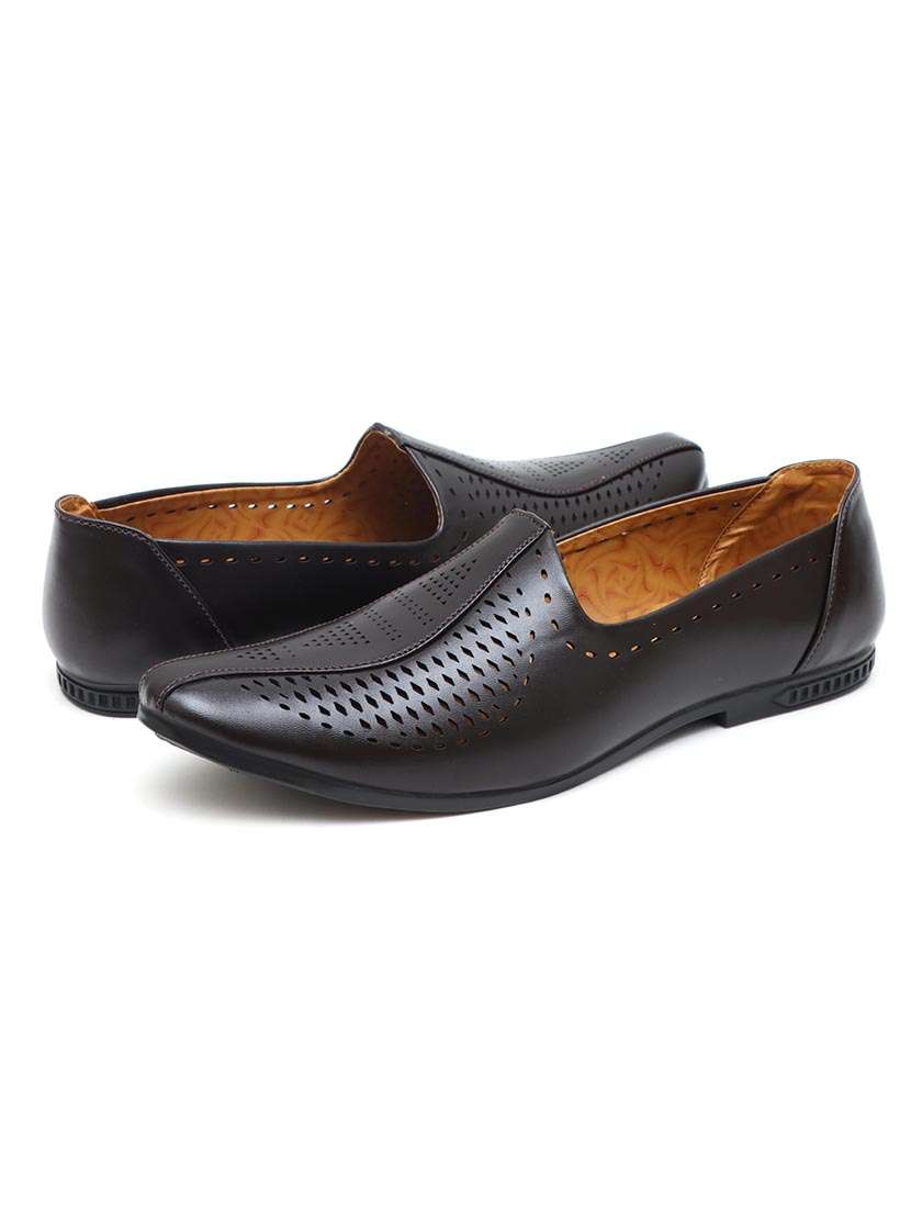 Brown Synthetic Slip On Jutis