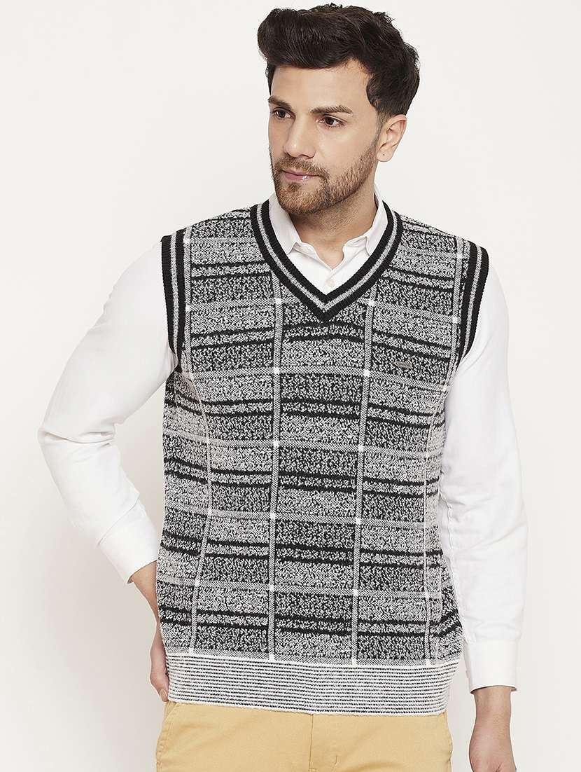 Men Long Sleeve Self Designed Pullover