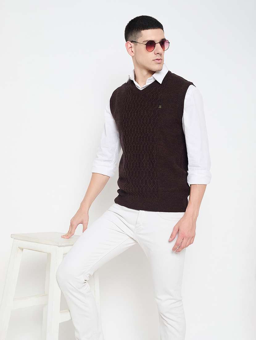 Men Sleeveless Self Design Pullover
