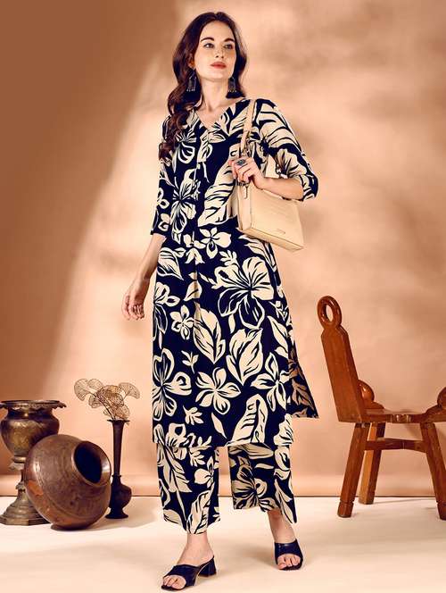 Women Navy Blue Printed Kurta Pant Set