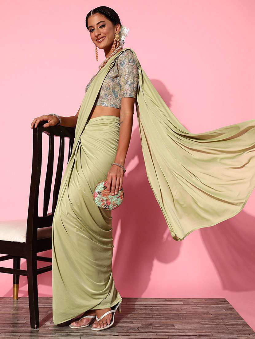 Women Green Plain Saree With Blouse