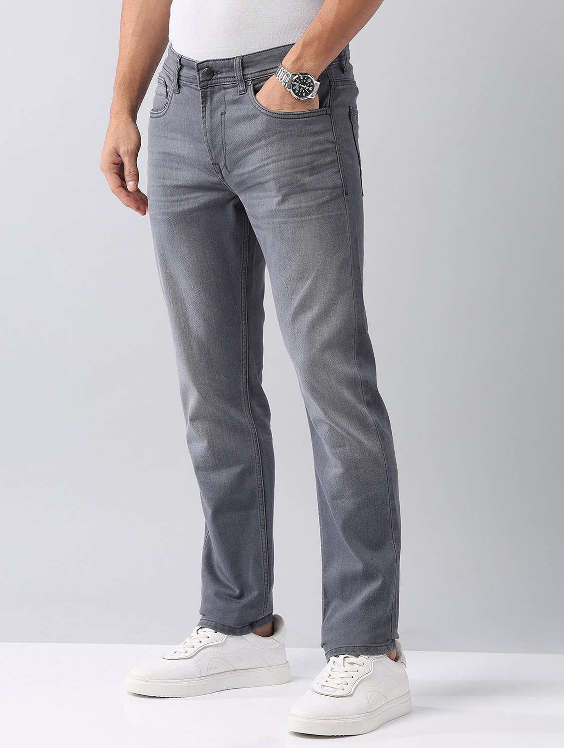 Men Mid Rise Ankle Length Relaxed Fit Jeans