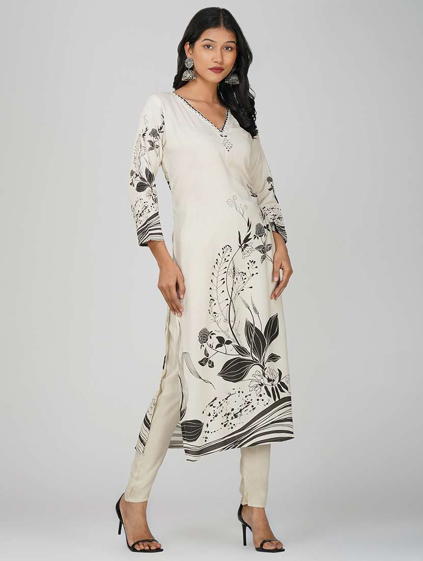 Women Three Quarter Sleeve Kurta Pant With Dupatta Set