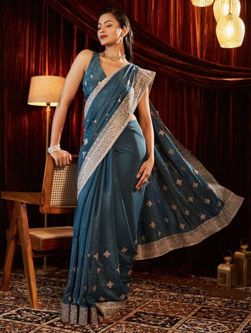 Women Solid With Work Embroidered Saree With Blouse