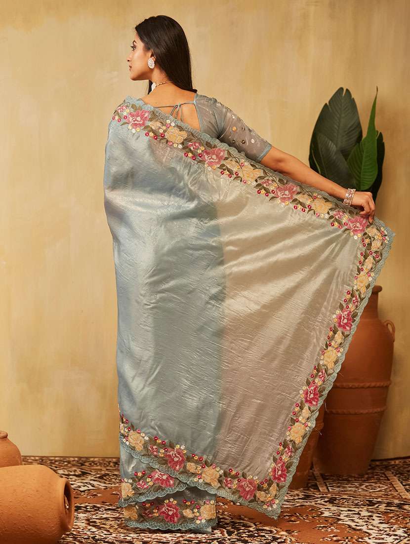 Women Solid With Bordered Saree With Blouse