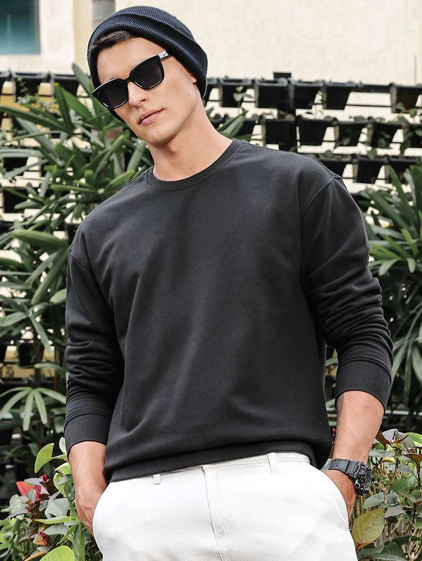 Men Solid Long Sleeve Regular Fit Sweatshirt