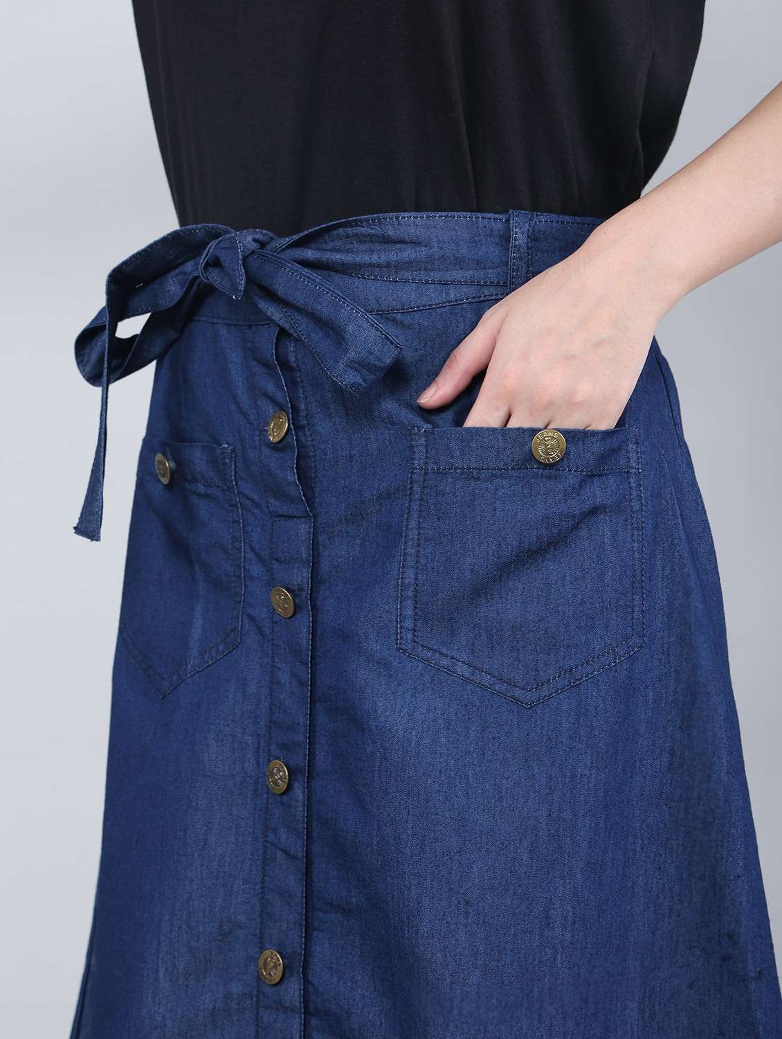 Women Solid Mid Rise Denim A Line Skirt