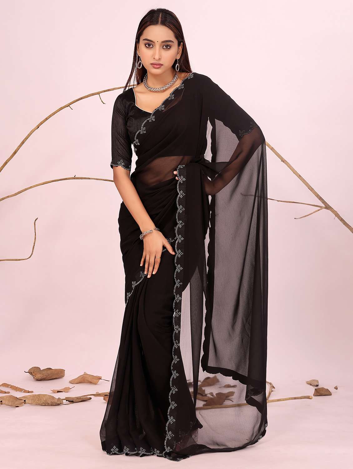 Women Solid With Bordered Embellished Saree With Blouse
