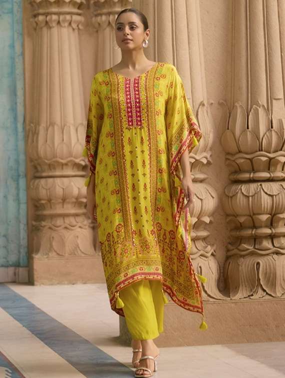Women Printed Kimono Sleeve Kaftan Kurta With Pant Set