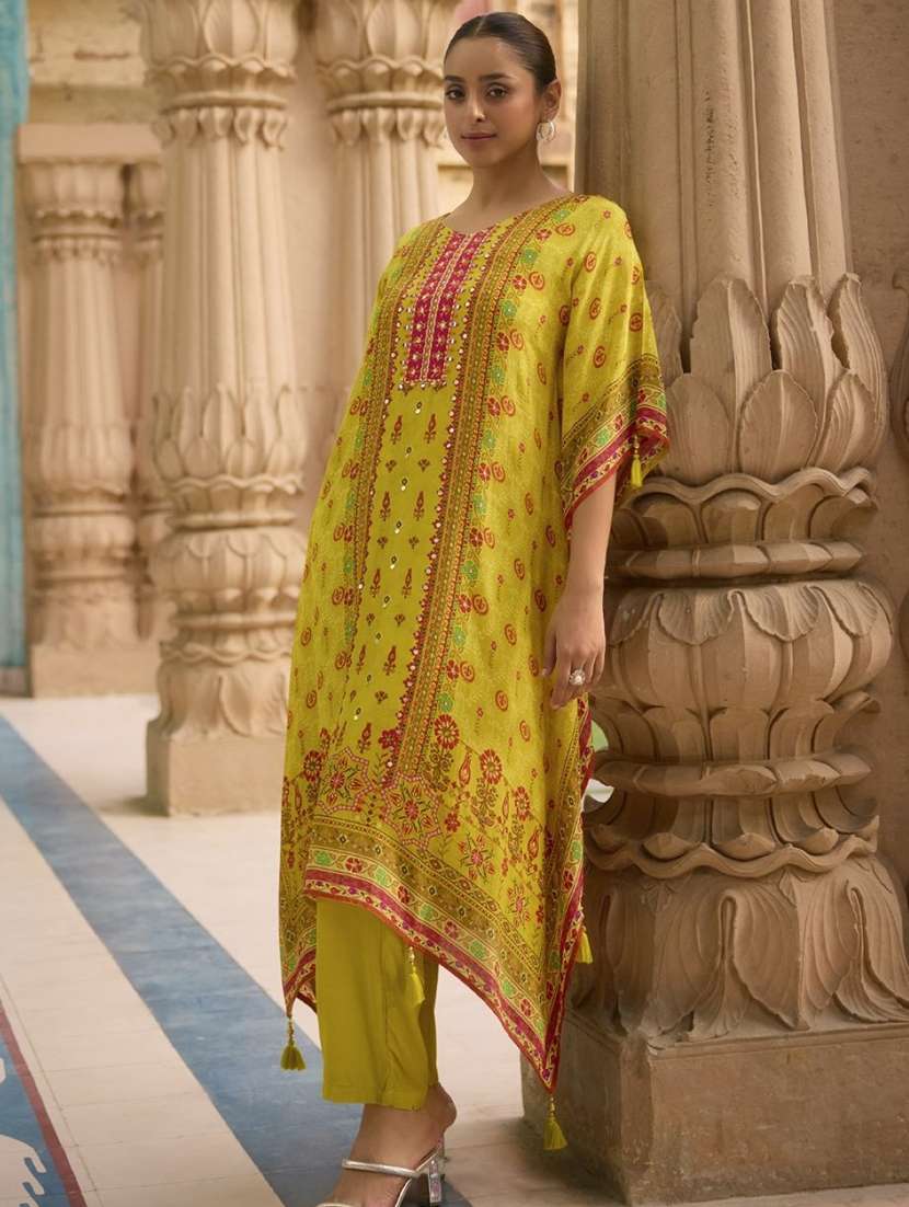 Women Printed Kimono Sleeve Kaftan Kurta With Pant Set