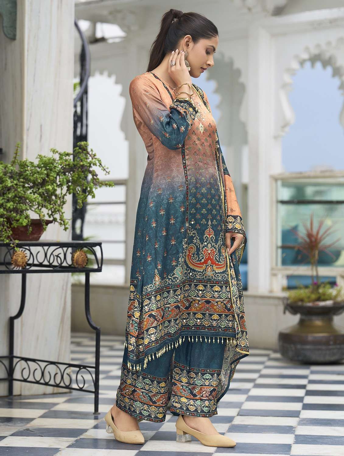 Women Printed Long Sleeve Kurta Palazzo With Dupatta Set