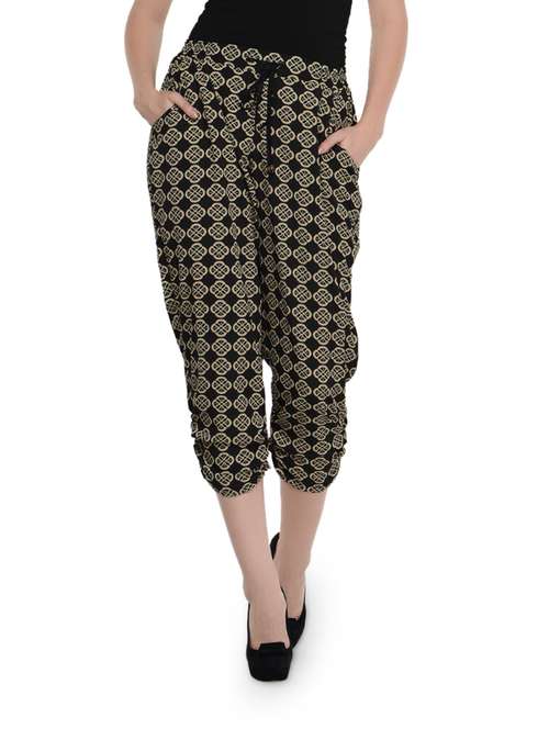 Traditional Print Three Quarter Pants 